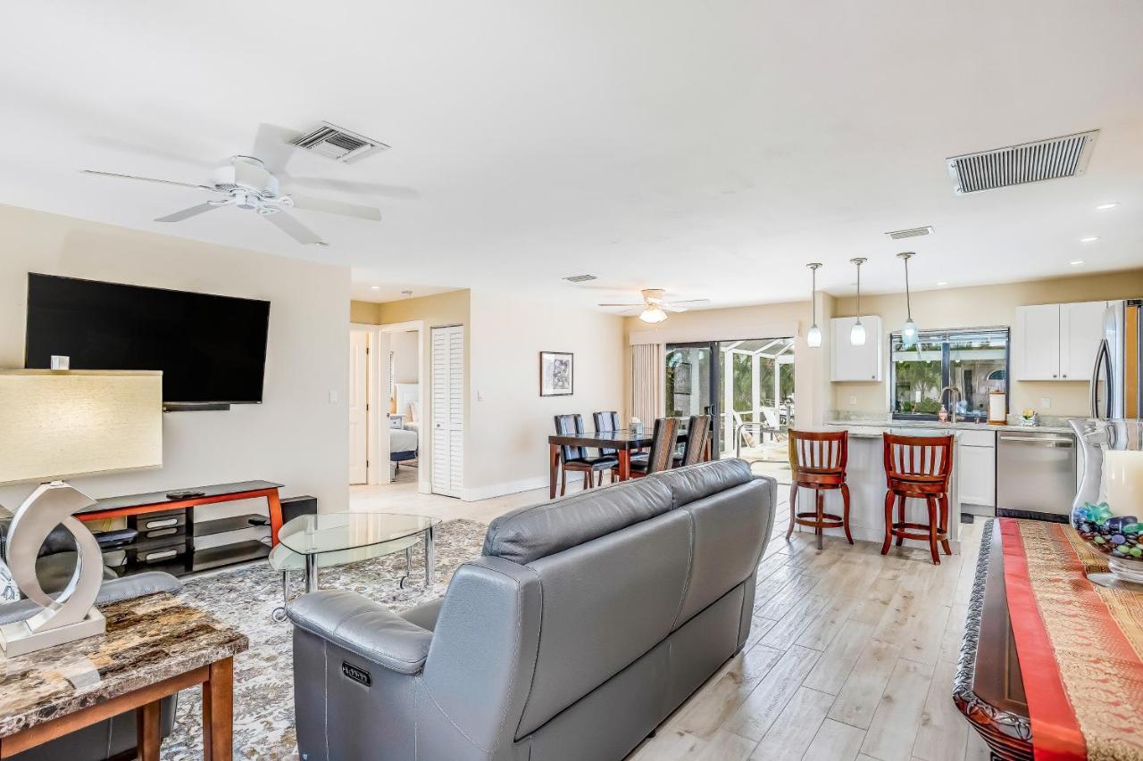 Villa Menorca Court à Marco Island Extérieur photo